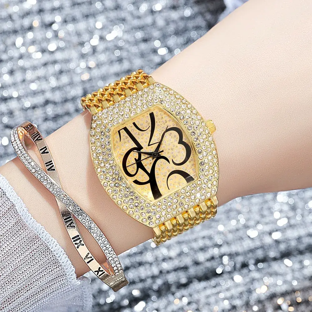 Luxury Rhinestone Women's Watch with Diamond Band - Image 6