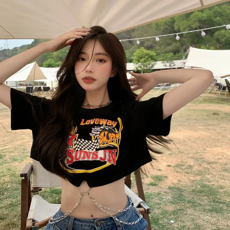 Women Black Checkered Print T-Shirt with Chain - Image 5