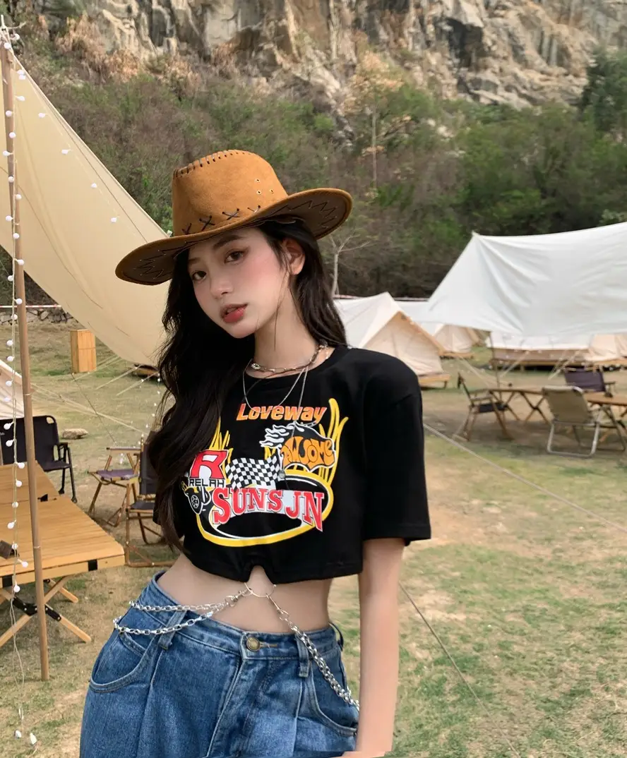 Women Black Checkered Print T-Shirt with Chain — feature 11