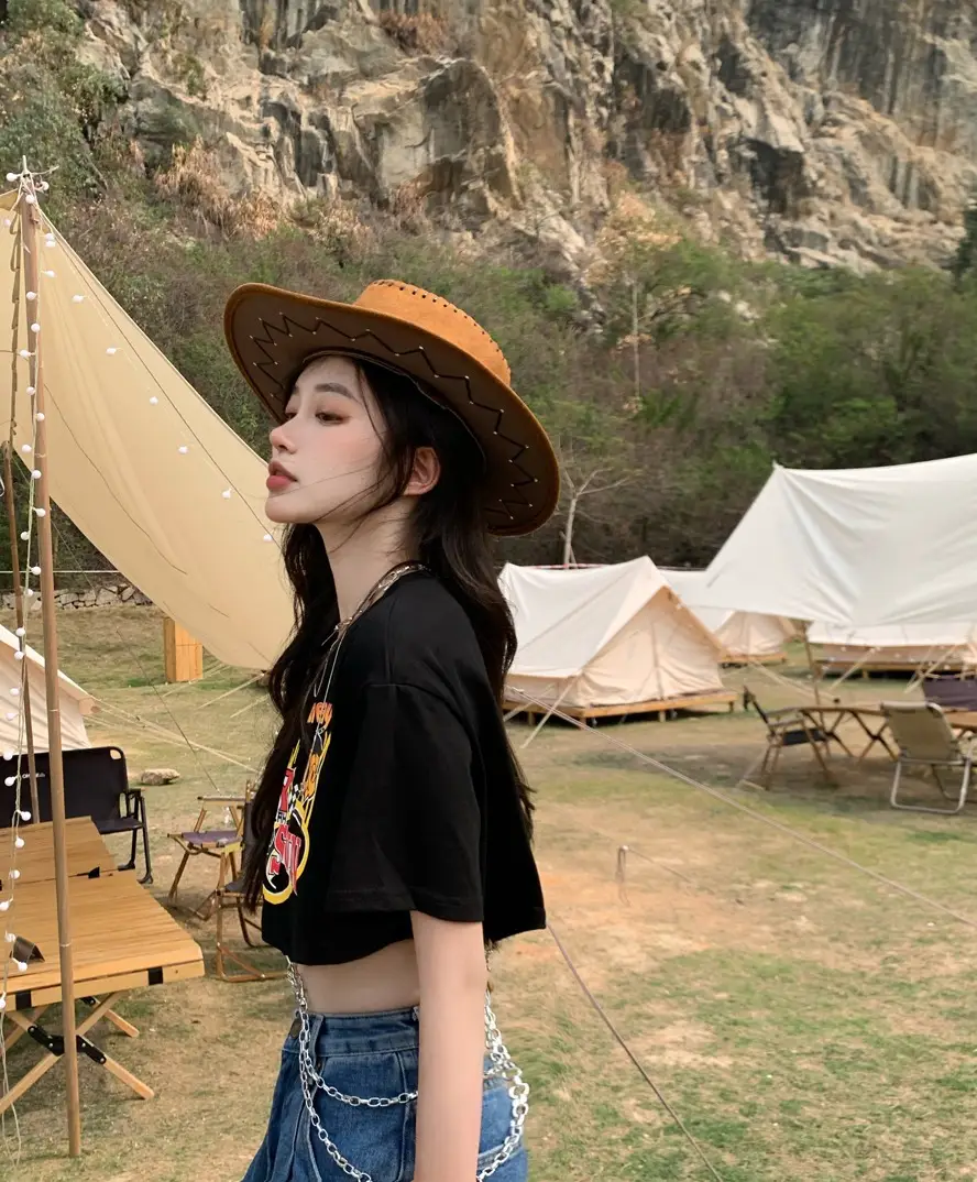 Women Black Checkered Print T-Shirt with Chain — feature 8