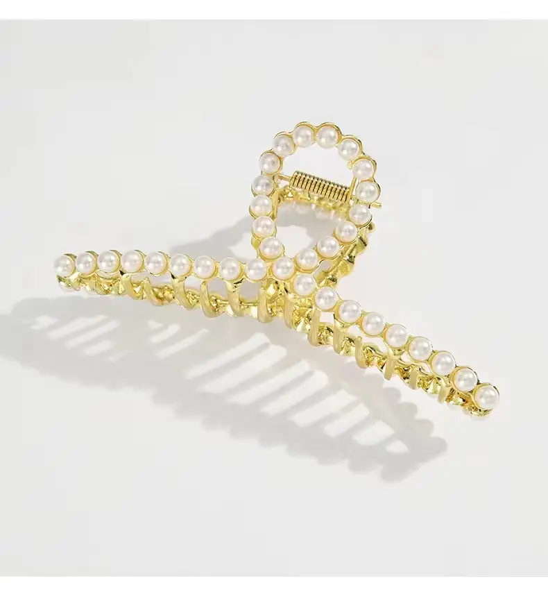 Pearl Tooth Design Hairpin Clip for Women - Image 5
