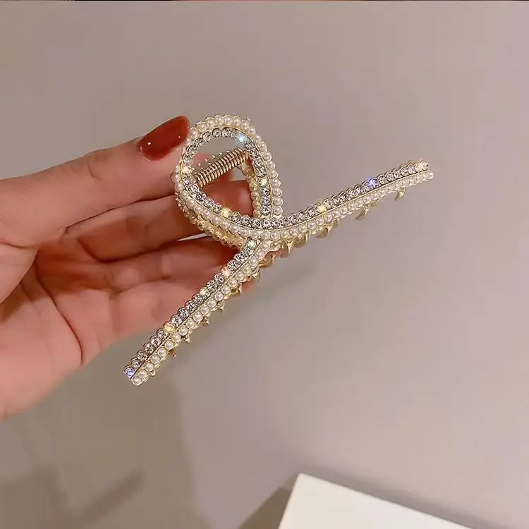 Pearl Tooth Design Hairpin Clip for Women - Image 6