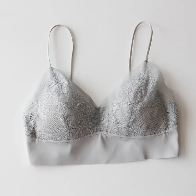 Silk Strapless Underwear Women's Thin Big Chest Small - Image 4