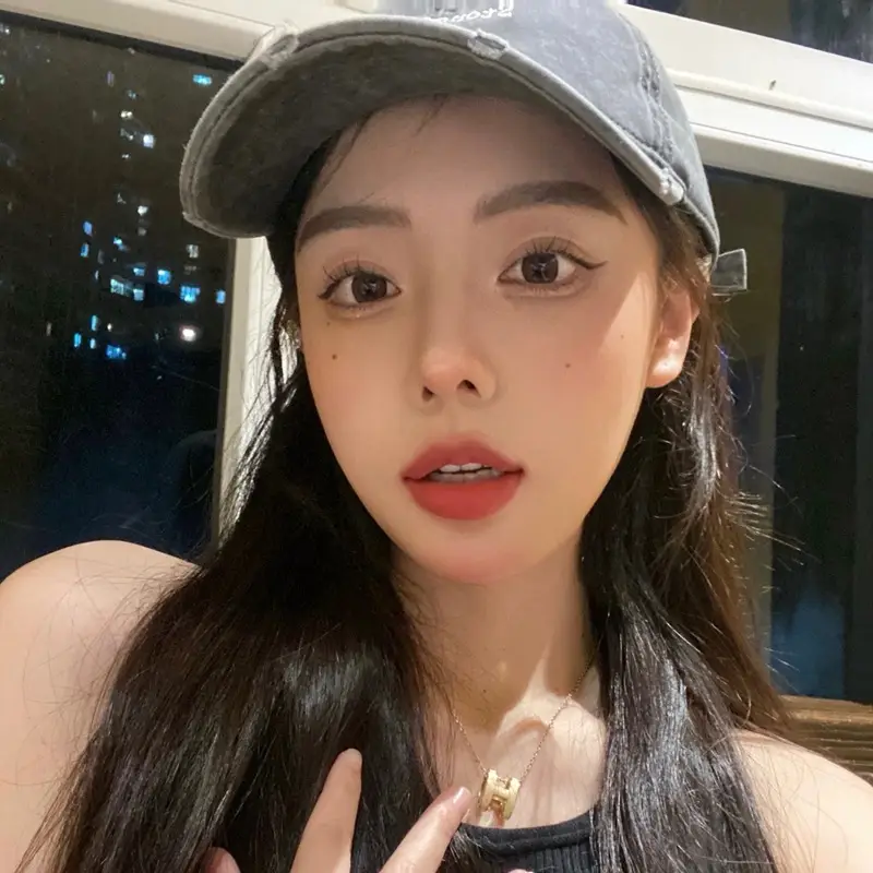 Women's Black Embroidered Baseball Cap Stougeis - Image 9