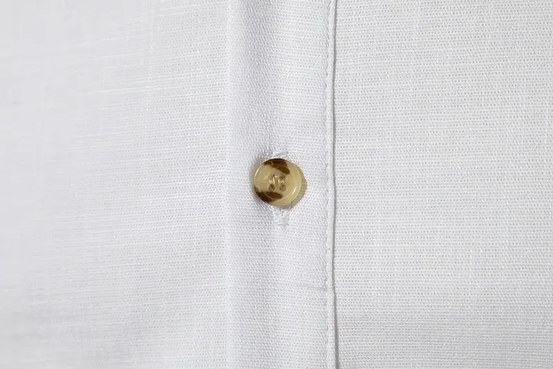 Men's White Linen Button Front Shirt Medium — feature 9
