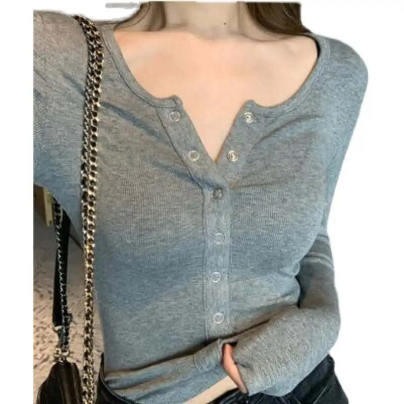 Women's White Long Sleeve Pullover T-Shirt Slim Fit All Season - Image 2