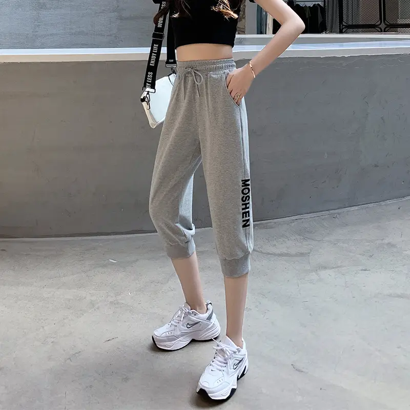 Women Black MASHIER Cropped Sweatpants