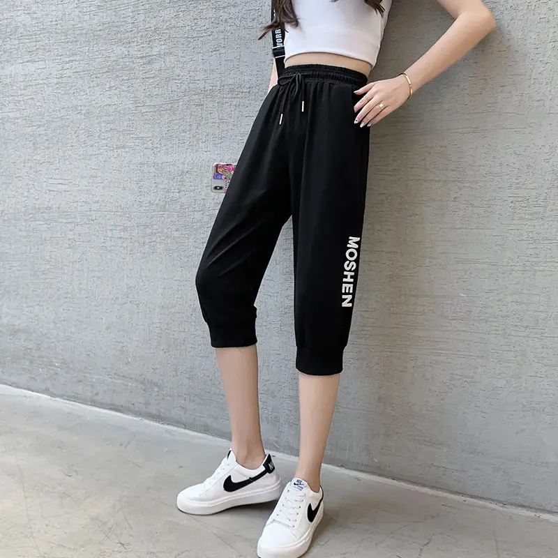 Women Black MASHIER Cropped Sweatpants