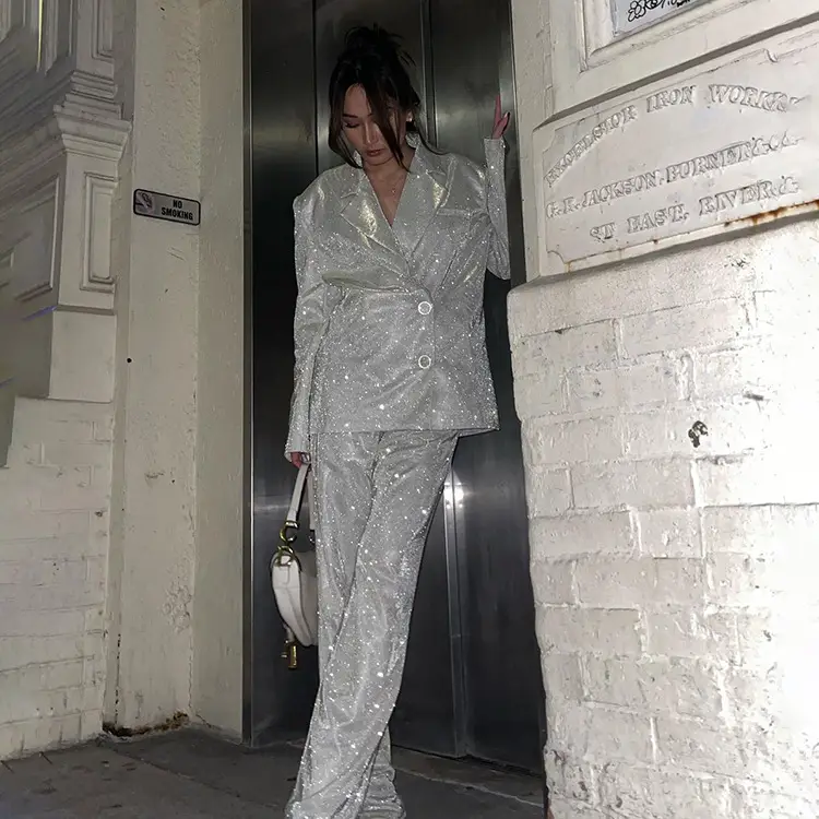 Sexy Sequin Camisole Nightclub Suit with High Waist Pants — feature 12
