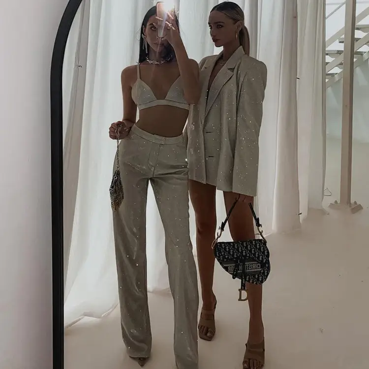 Sexy Sequin Camisole Nightclub Suit with High Waist Pants — feature 7