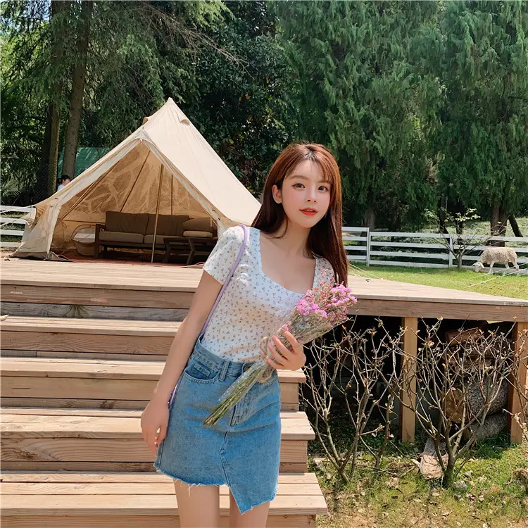 Women Blue Floral Square Neck T-Shirt 2025 Summer Slim Fit - Image 2