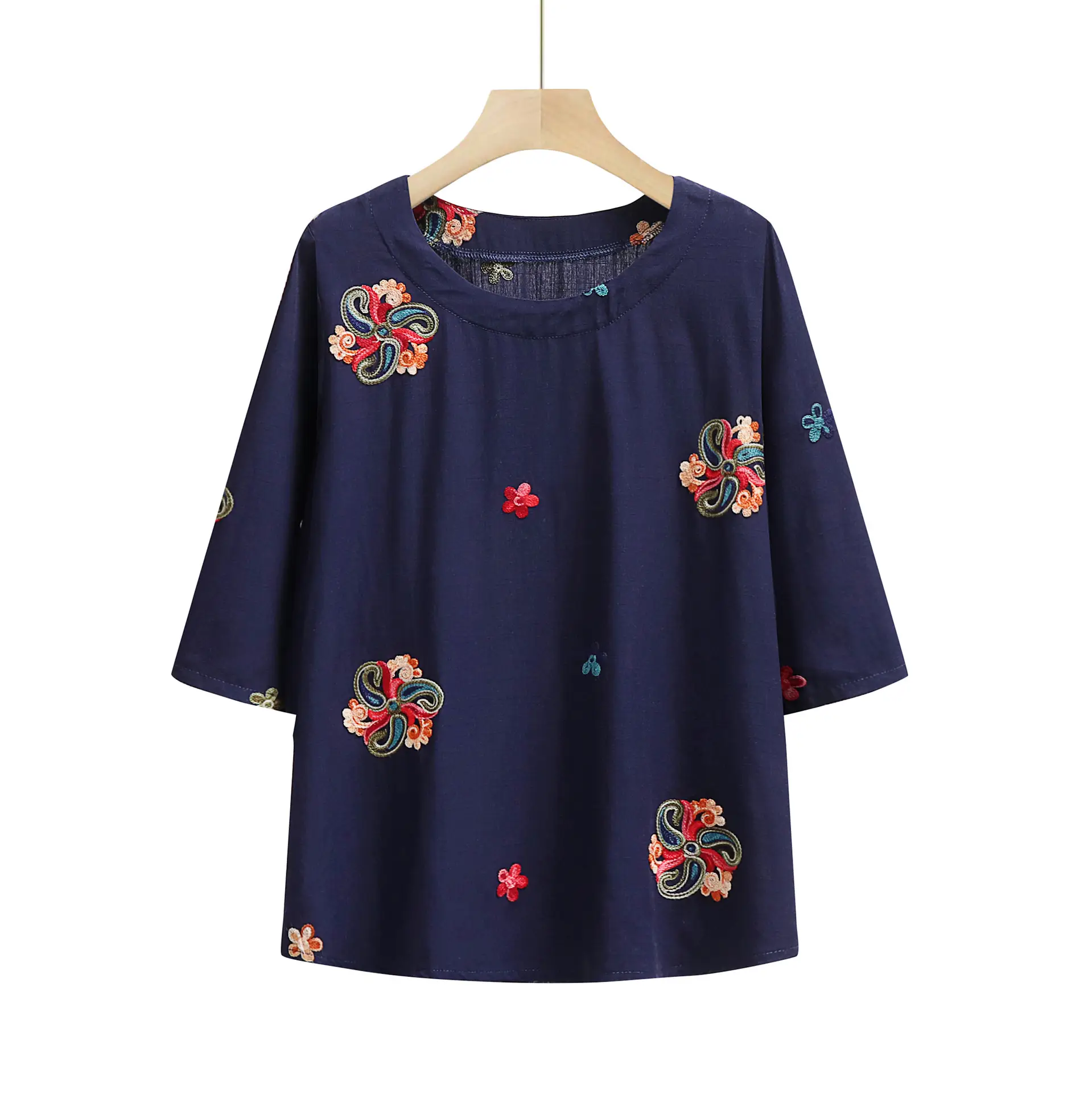 Red Embroidered T-Shirt Suit for Women Plus Size - Image 12