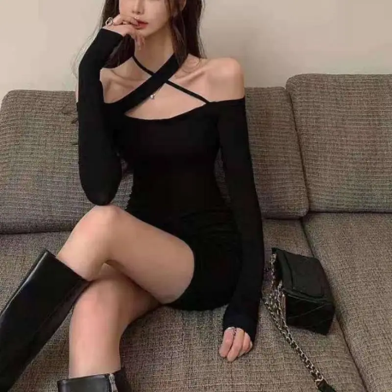 Women's White Halter Neck Slim Fit Skirt Dress — feature 4