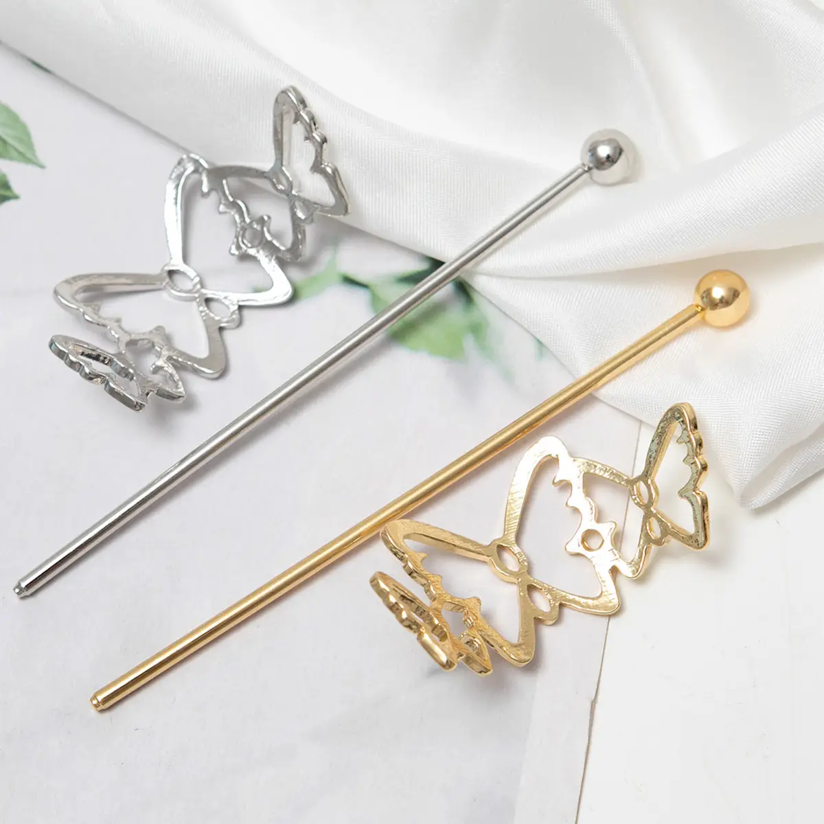 Golden Butterfly Hairpin with Ball Head Design - Image 4
