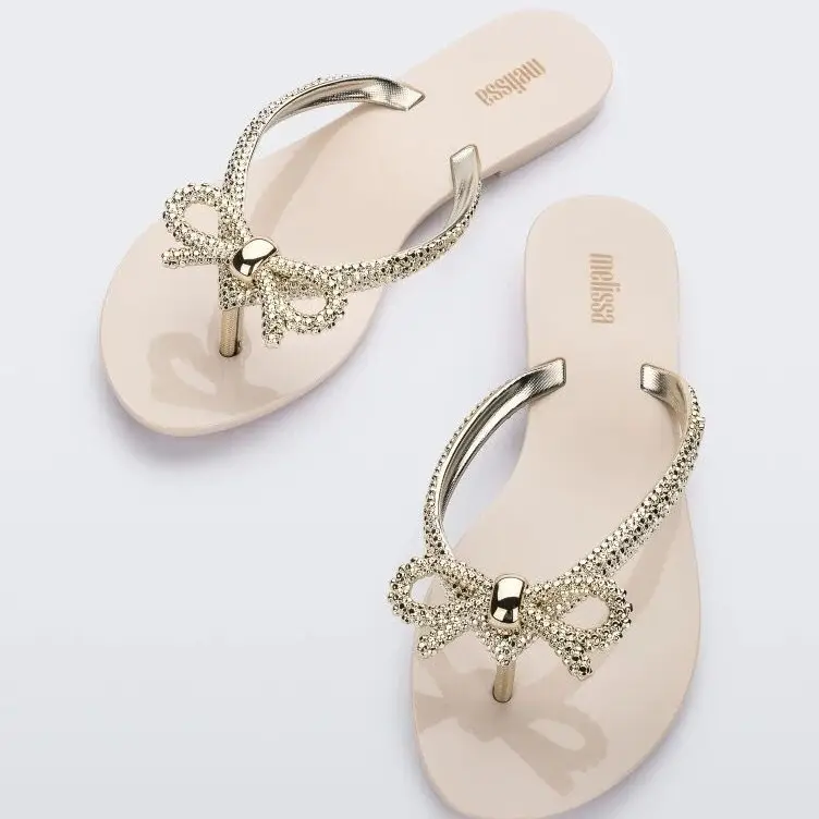 Brazilian Women's White Bowknot Flip Flops 2026