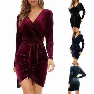 2025 Red Knitted V Neck Women's Top — feature 7