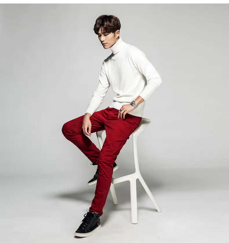 Men's 2023 Solid Color Turtleneck Pullover Sweater — feature 3