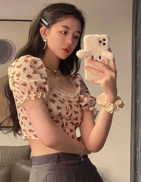 Women Floral Waffle Top with Square Neck Puff Sleeves