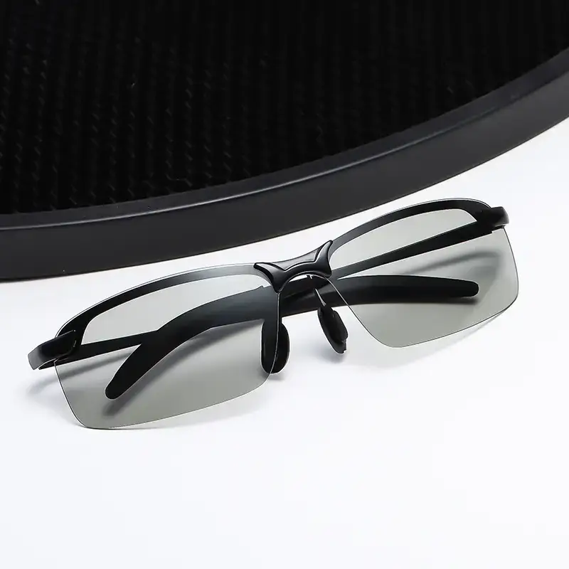 Men Retro Polarized Sunglasses Yellow Photochromic - Image 10