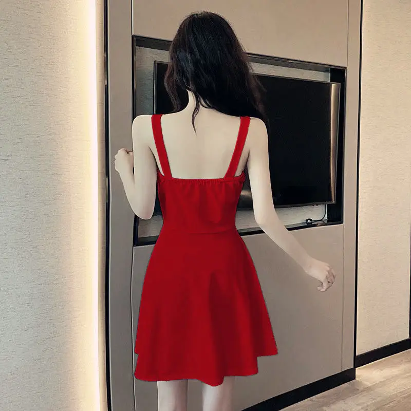 White Slim Fit Pleated Skirt Dress with Zip Front — feature 14