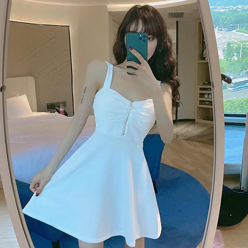 White Slim Fit Pleated Skirt Dress with Zip Front — feature 6