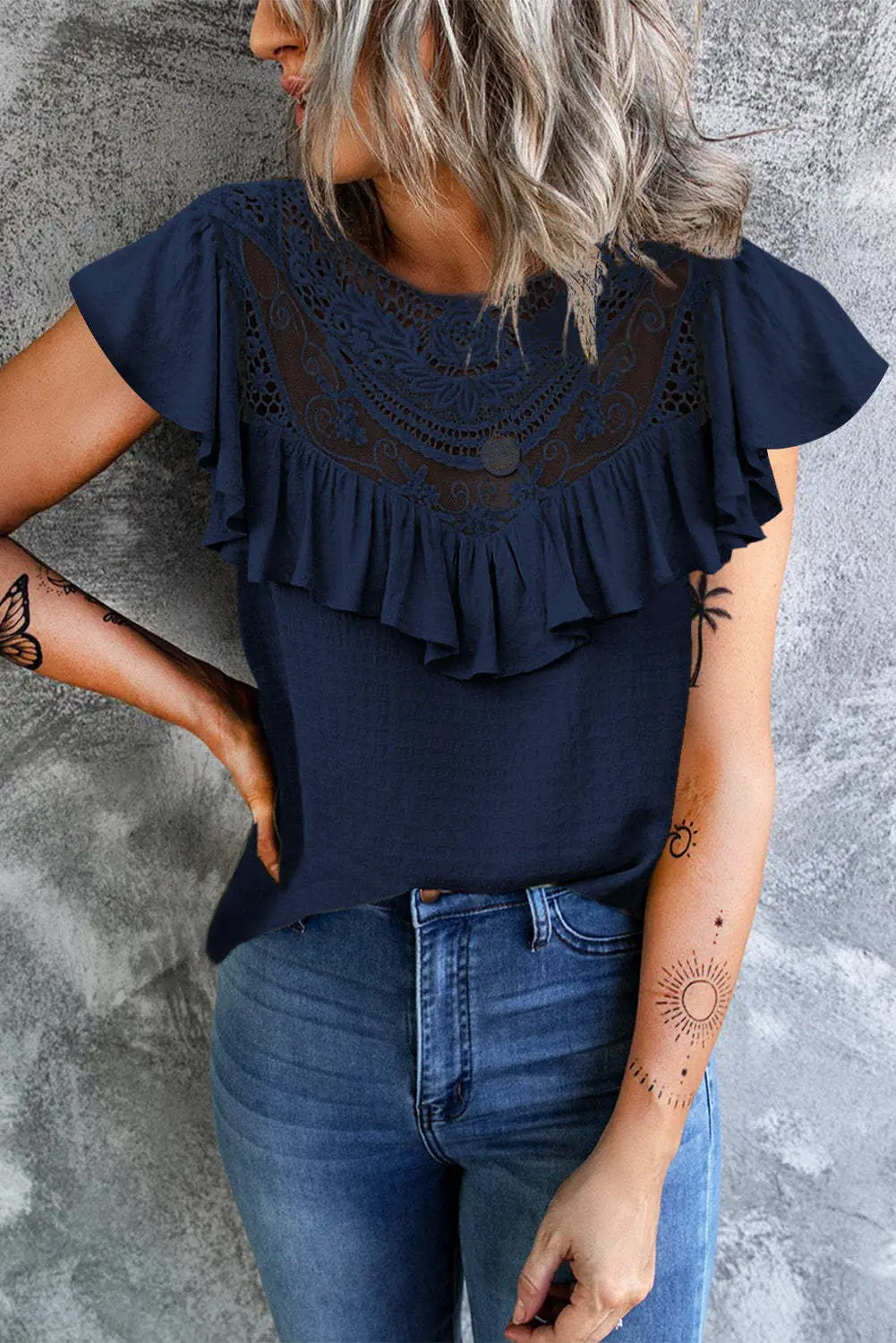 2022 Ruffled Lace Women's Vest Yellow Crewneck