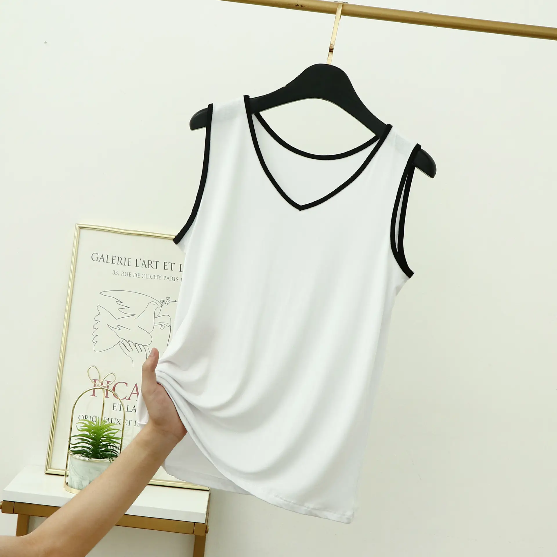 V-Neck Camisole for Plus Size Women Summer - Image 11