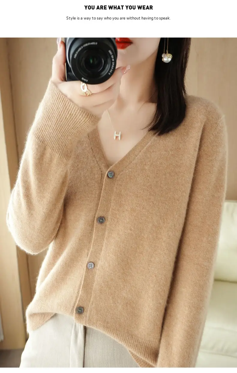 Women's Red Knit Cardigan Jacket Large Size — feature 31