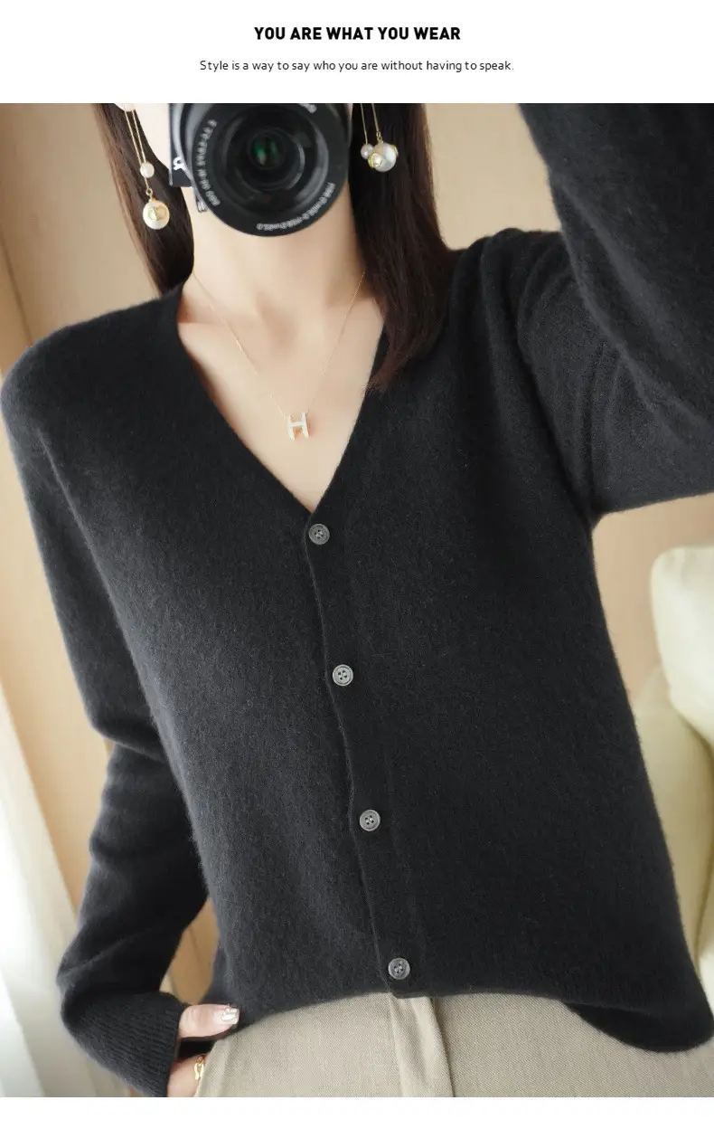 Women's Red Knit Cardigan Jacket Large Size — feature 39