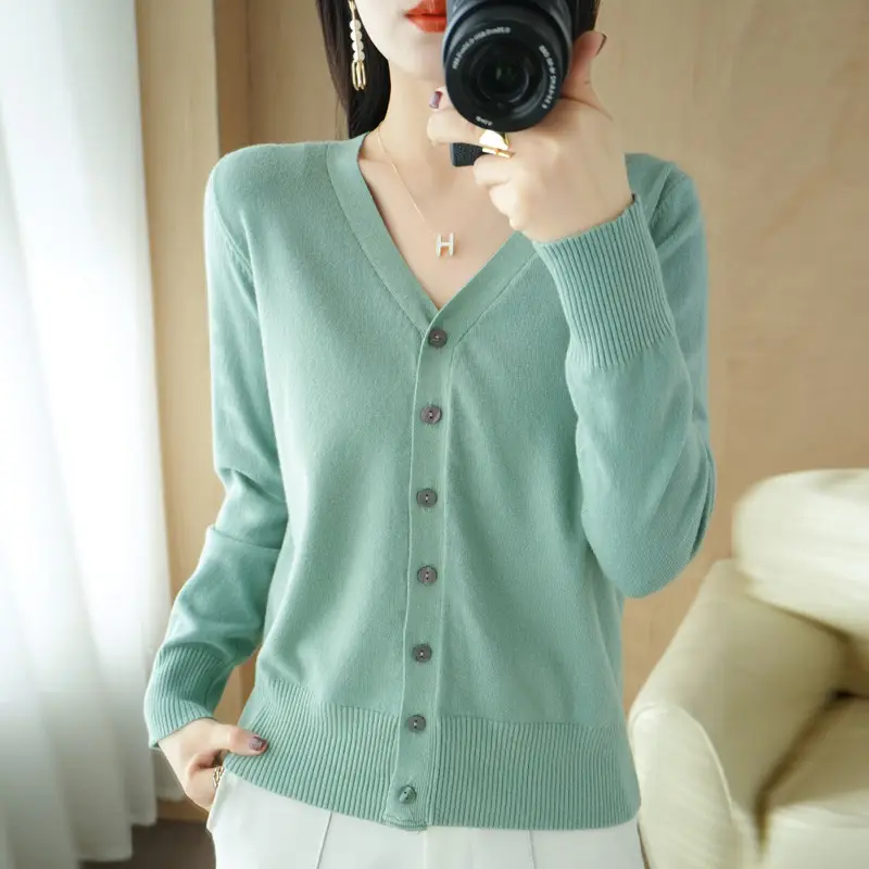 Women's Red Knit Cardigan Jacket Large Size - Image 4