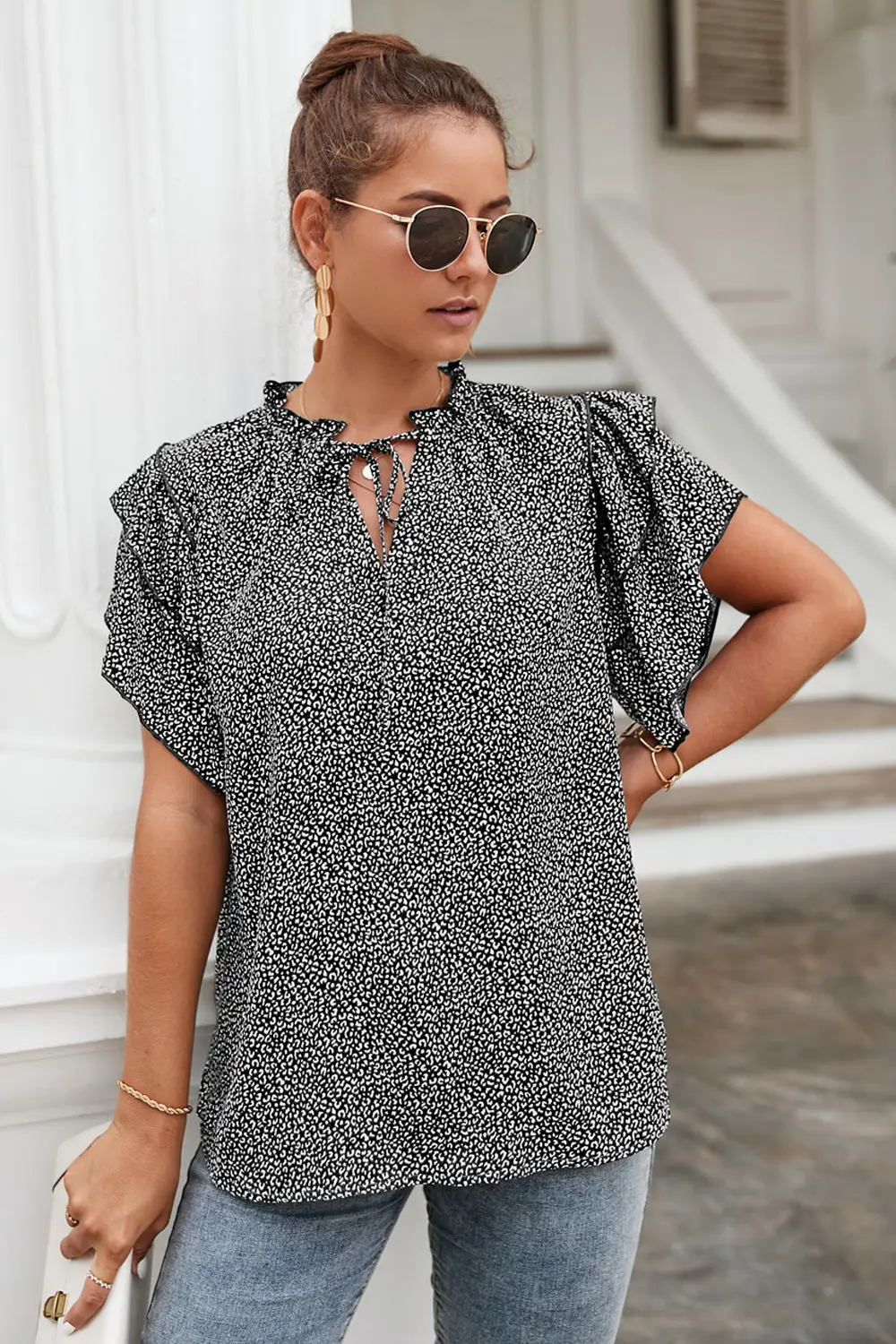 2022 Hot Leopard Print V-Neck Top for Women - Image 2