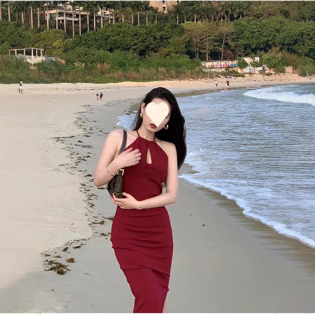 Red Neckline Dress with Keyhole Cutout Slim Fit