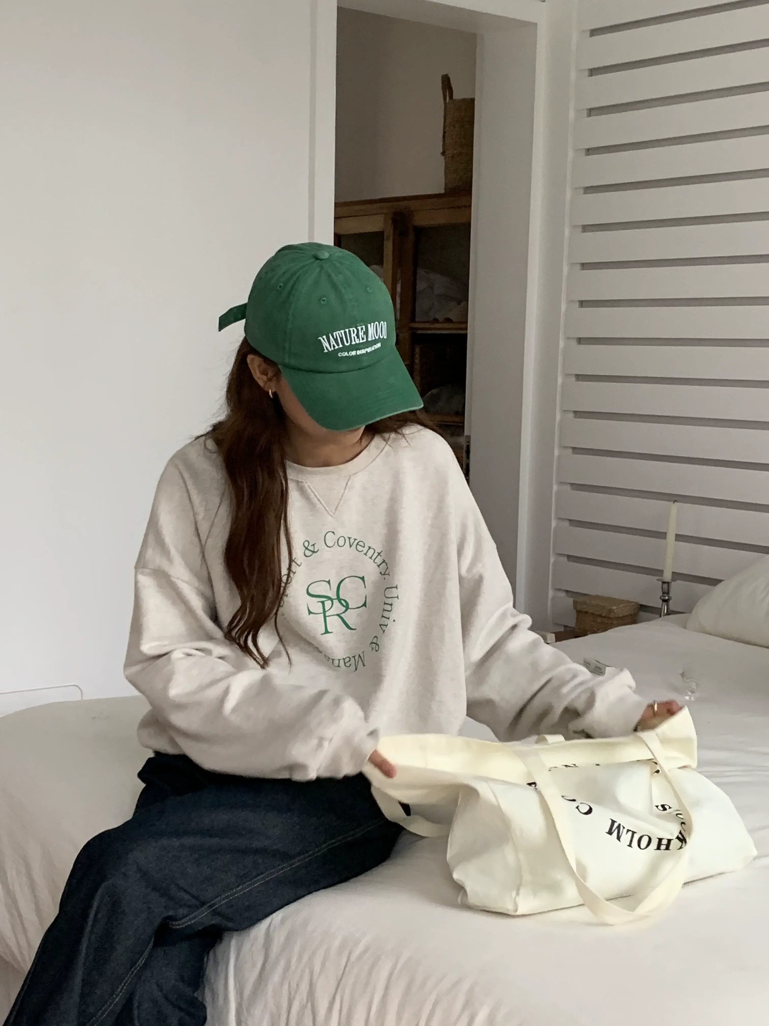 Women Washed Retro Letter Peaked Cap 2022 K-Style Green Baseball Cap — feature 2
