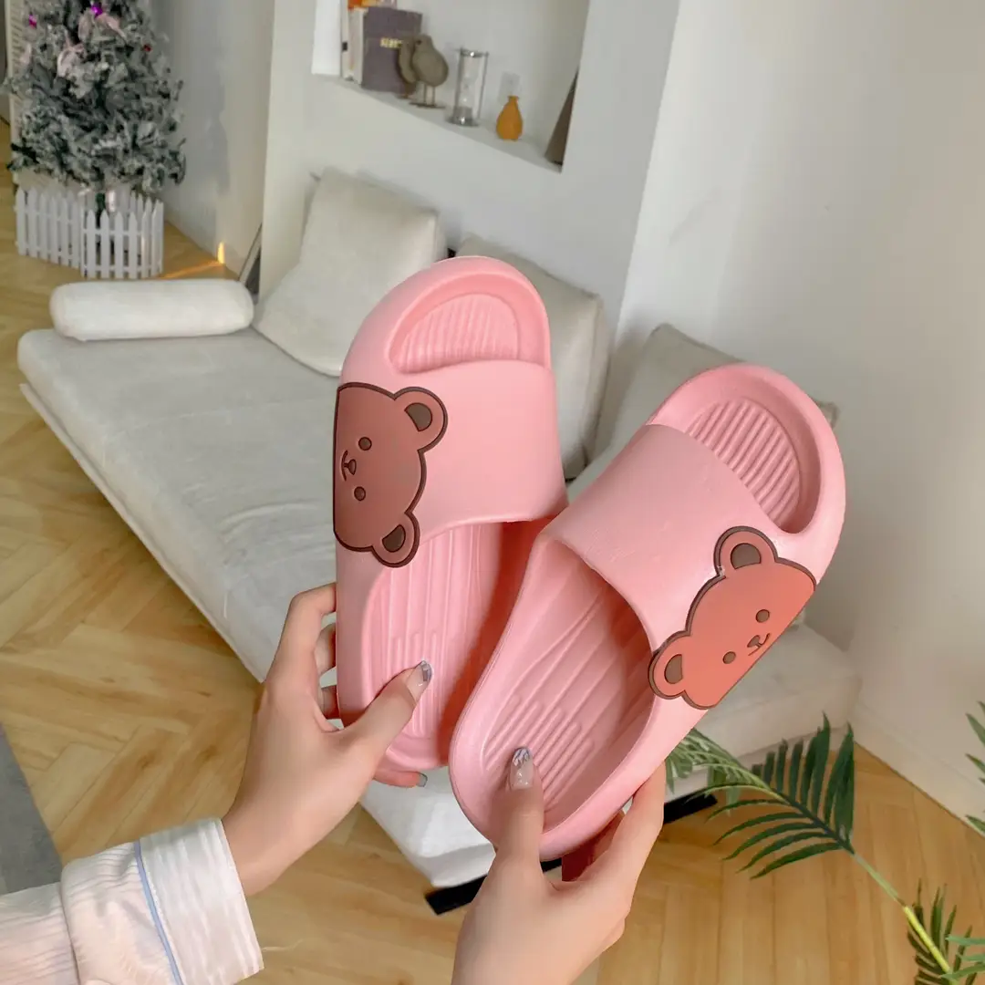 Summer Slippers for Women 2025 Cute Cartoon Flat Bear Home Indoor Thick Sole Couple Family Outdoor Wear Children - Image 9