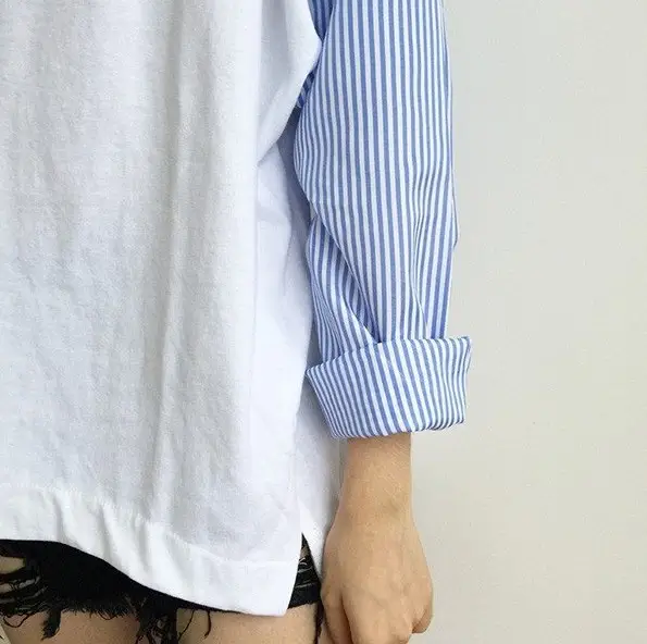 Korean Style Loose Sleeve T-Shirt White Blue Patchwork — feature 11