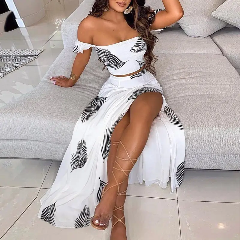2022 Printed Peacock Embroidered Off-Shoulder Split Dress - Image 3