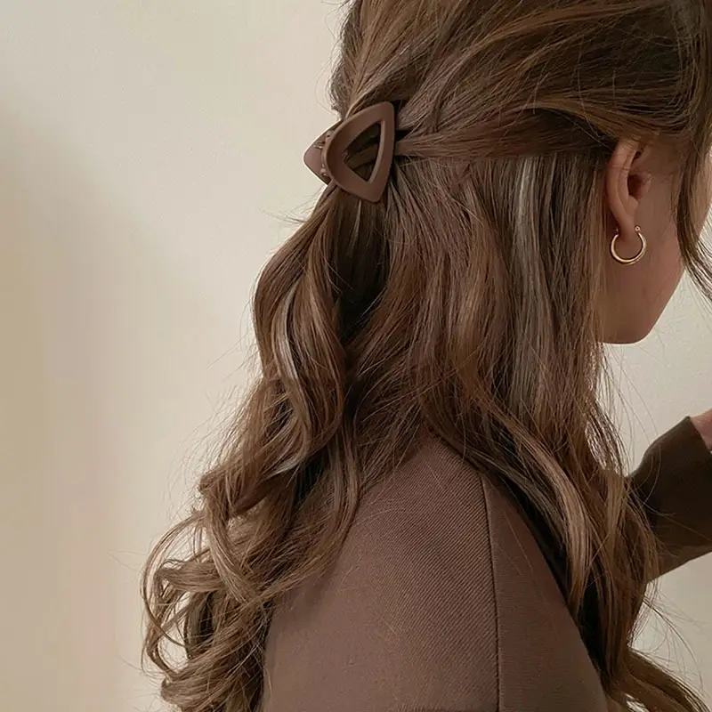 Small Hairpin Clip for Women's Back of Head - Image 3