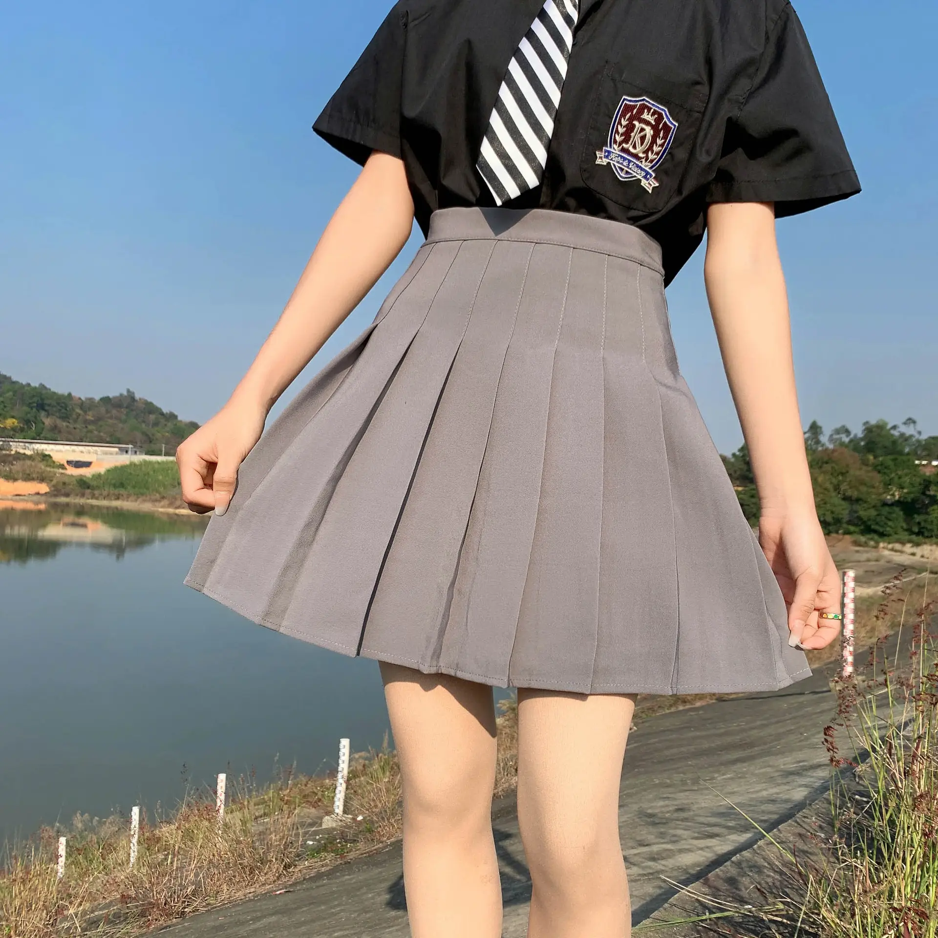 Women's Gray Pleated Skirt with High Waist & A-Line Design - Image 3