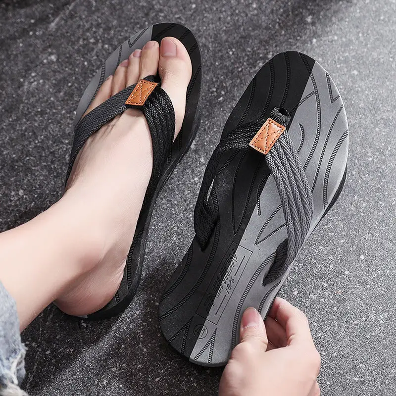 Men's Pink & Black Casual Flip Flops