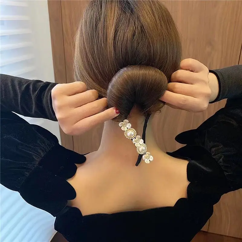Pearl Flower Hair Twister for Women — feature 9