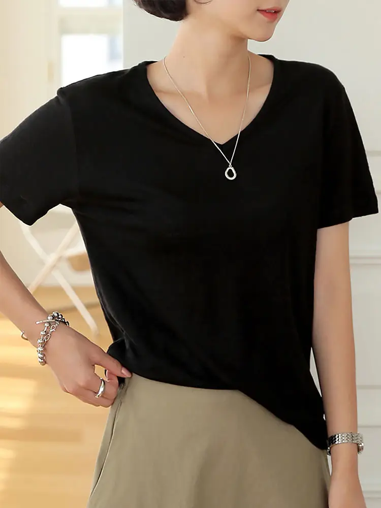 Women V-Neck T-Shirt Black Loose Fitting Summer - Image 9