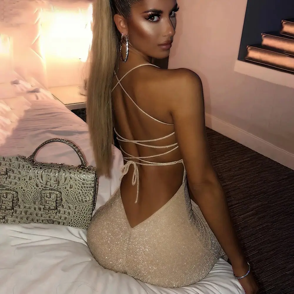 Red Gold Slit Hip-Hugging Dress with Back Square Collar — feature 20
