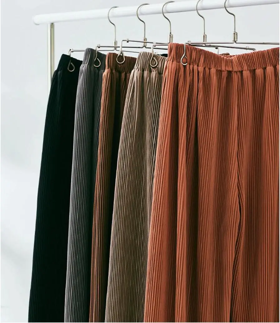Green Hoodie & Brown Wide-Leg Pants Set — feature 10