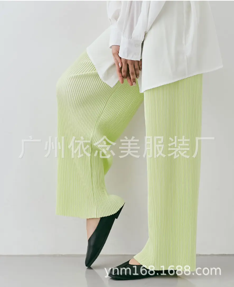Green Hoodie & Brown Wide-Leg Pants Set - Image 12