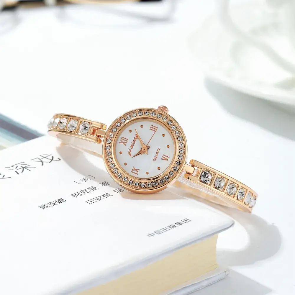 2022 Rhinestone Women's Quartz Watch - Image 9