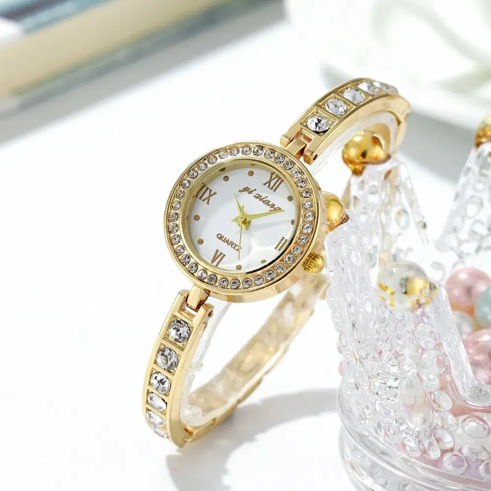 2022 Rhinestone Women's Quartz Watch - Image 10