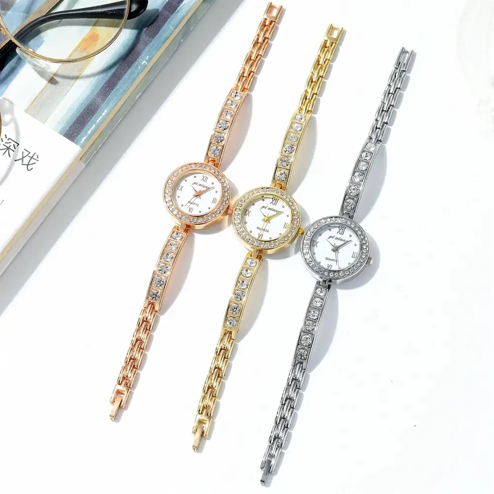 2022 Rhinestone Women's Quartz Watch - Image 11