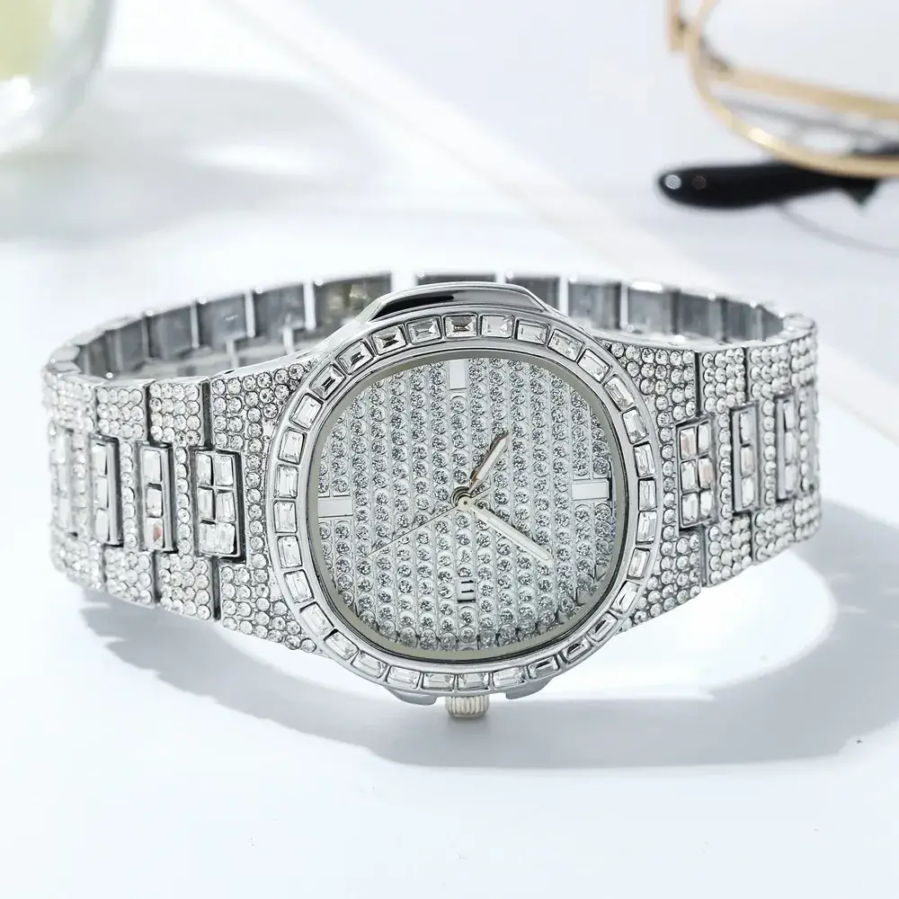 Full Diamond Rhinestone Ladies Watch with Calendar & Quartz