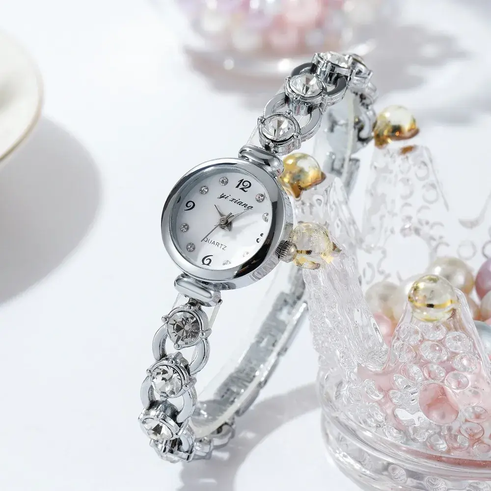 2022 Women's Luxury Diamond Bracelet Watches Gold Silver Clear Quartz - Image 9