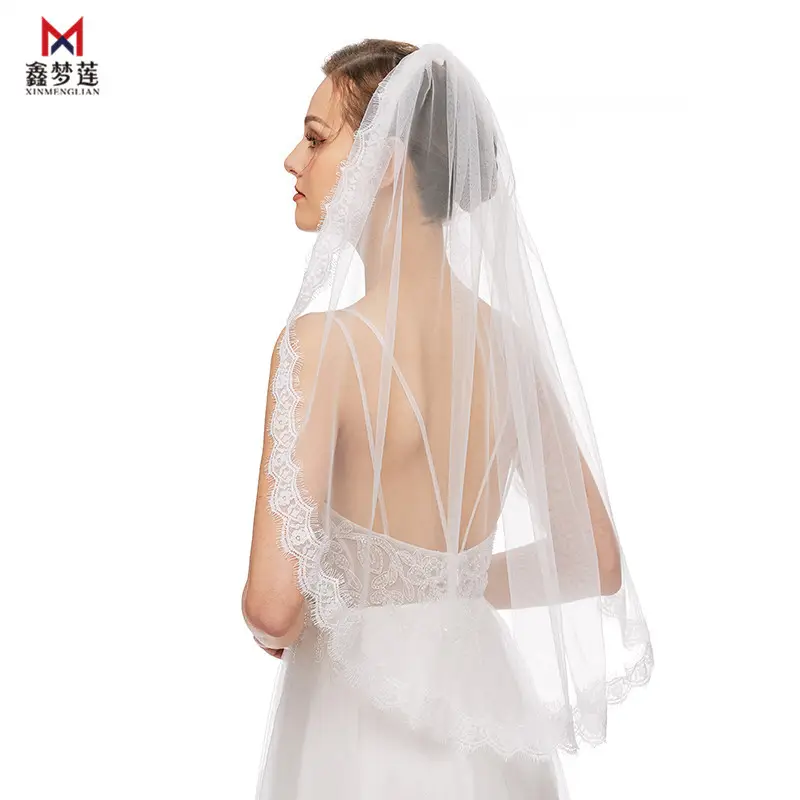 90cm Single Layer Bridal Veil with Metal Hair Comb - Image 4